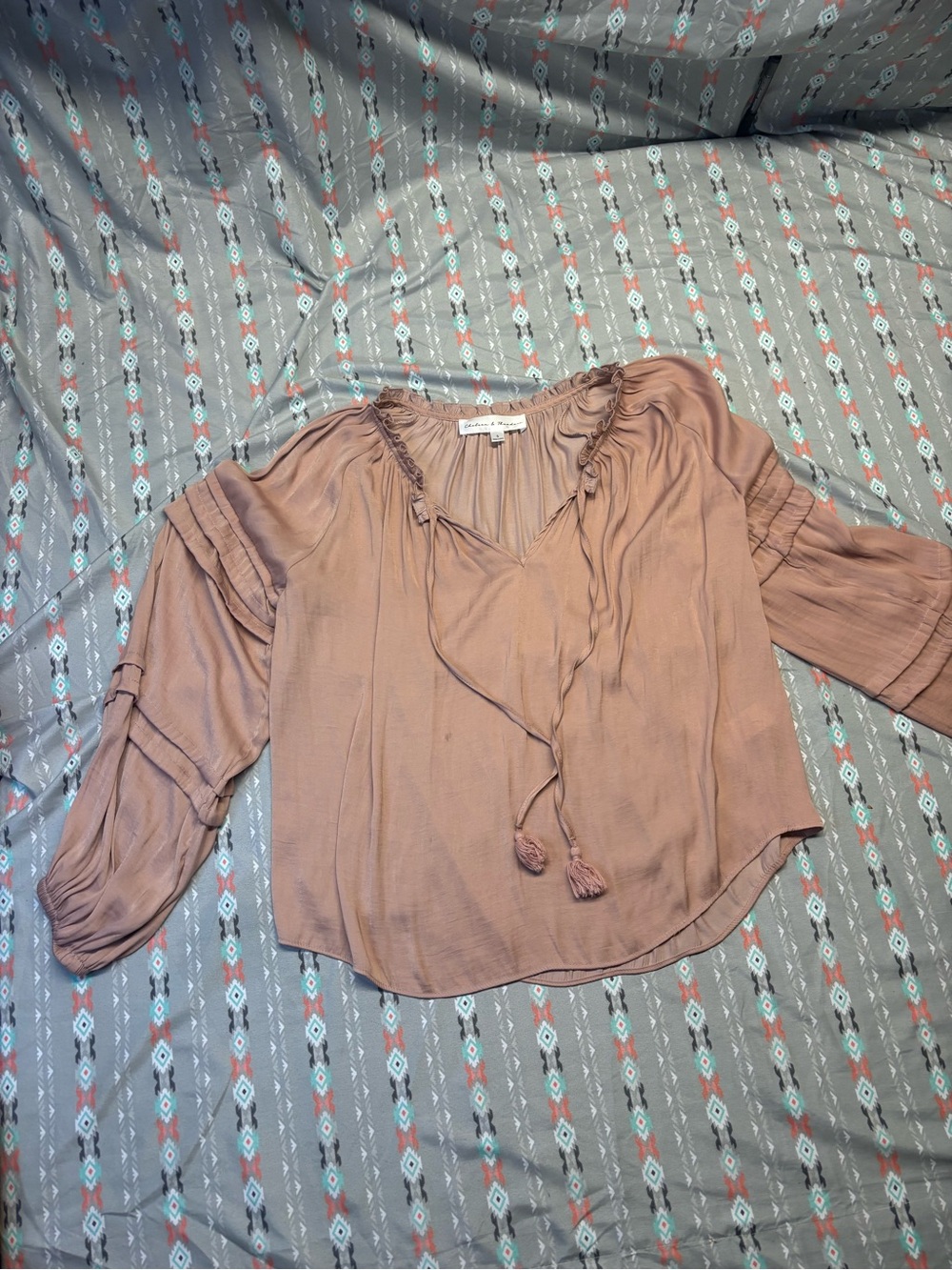 🕸️🪽Chelsea & Theodore Mauve Tassel Peasant Blouse